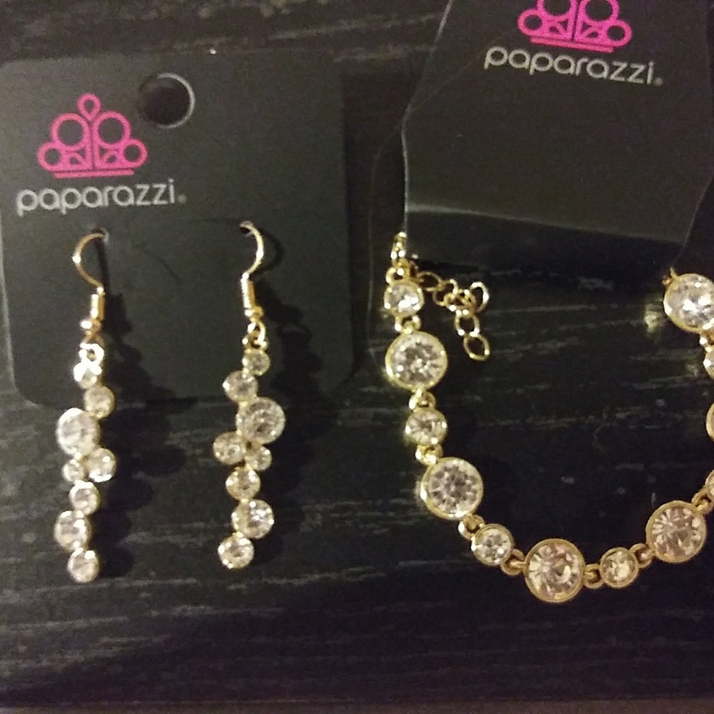 Earrings and bracelet set